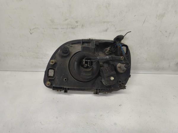 PHARE DROIT NISSAN - Vue 2